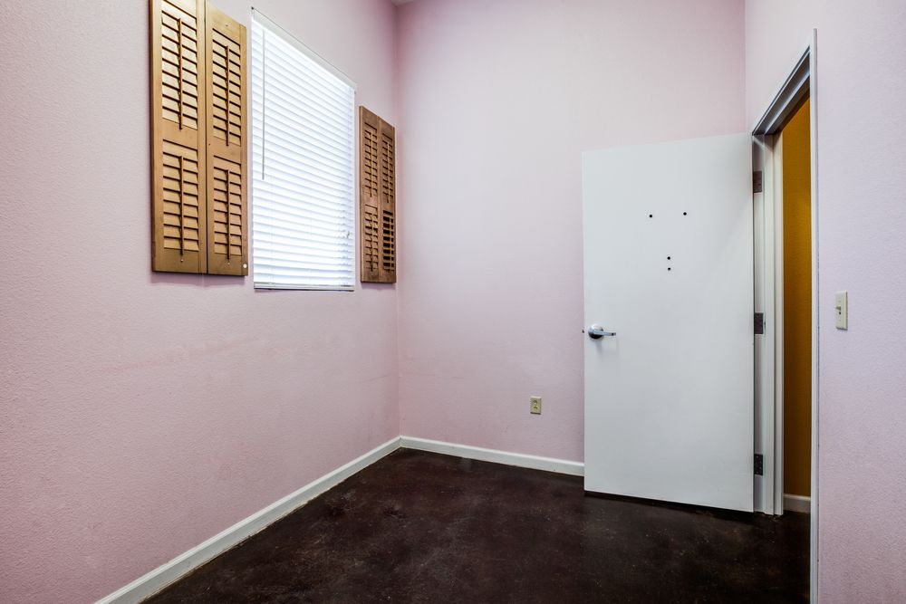1809 Precinct Line Rd, Hurst, TX 76054